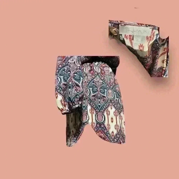 Glam Boho Mini Dress with Long Sleeves and Lace Trimmed Vneck Size Small - Picture 3 of 4